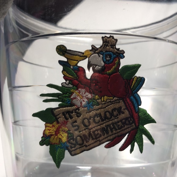 Tervis It’s 5 O’Clock Somewhere ice bucket - Picture 2 of 8